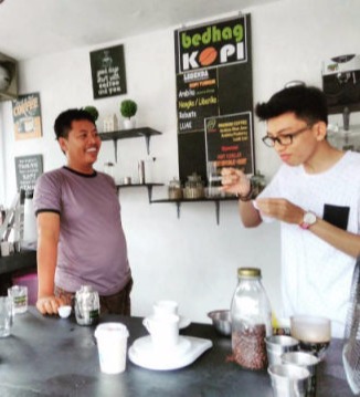 Menyeduh Kopi